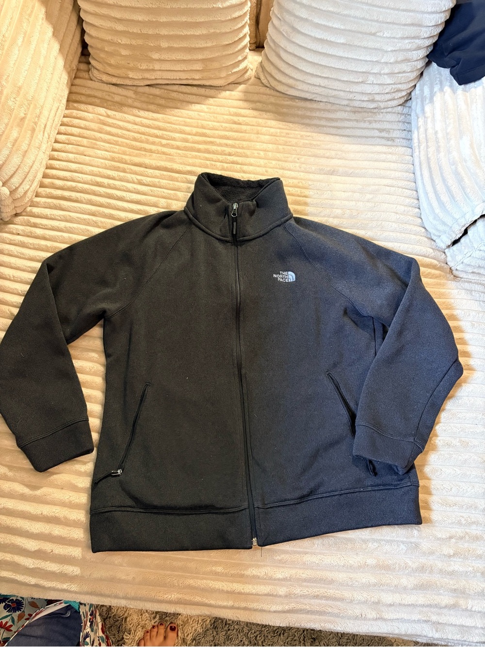 The North Face Black Full-Zip Lightweight Jacket